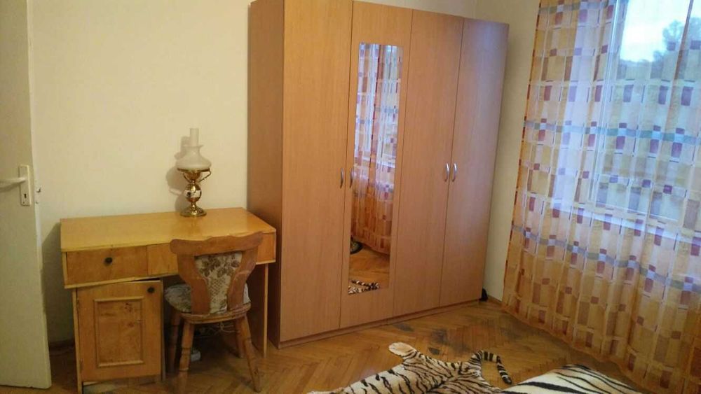 2 camere de inchiriat