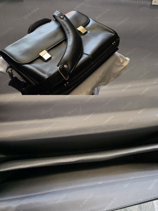 Geanta (notebook) utila pentru documente, laptop