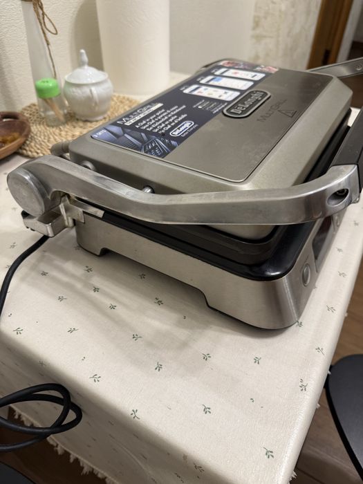 Продам гриль Delonghi