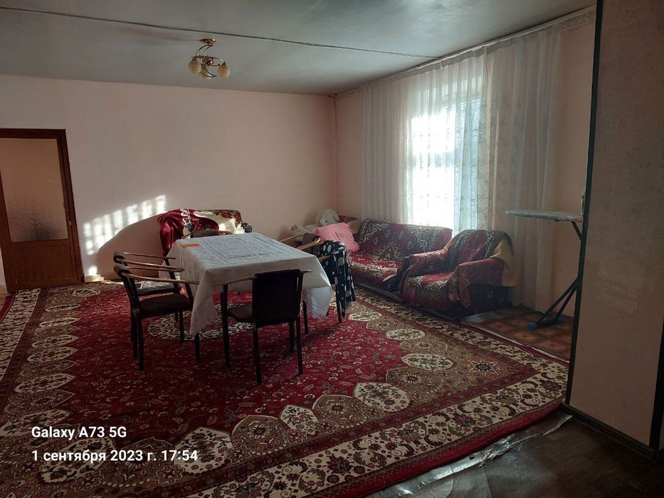 Продается двухэтажный участок со всеми удобствами, 12 соток