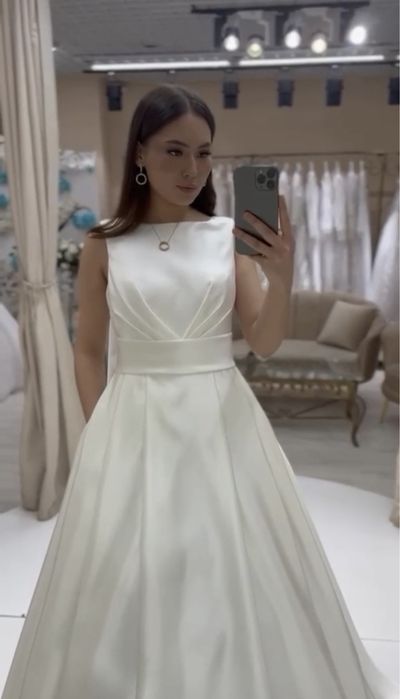 Свадебное платье