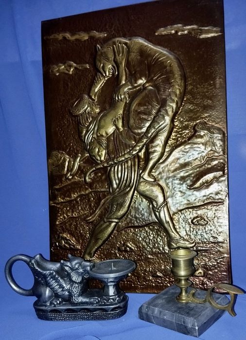 Картины и чеканка советского периода