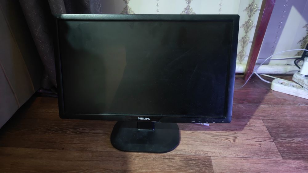 Монитор Philips 60hz 1920x1080