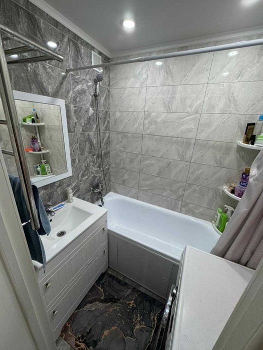 Продам 4 ком квартиру