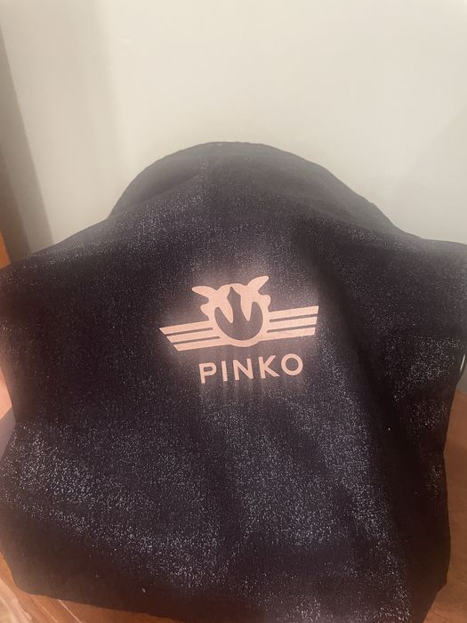 Продам кроссовки