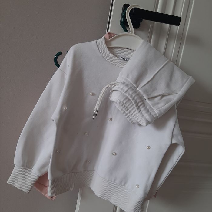 Продам детские вещи для девочек