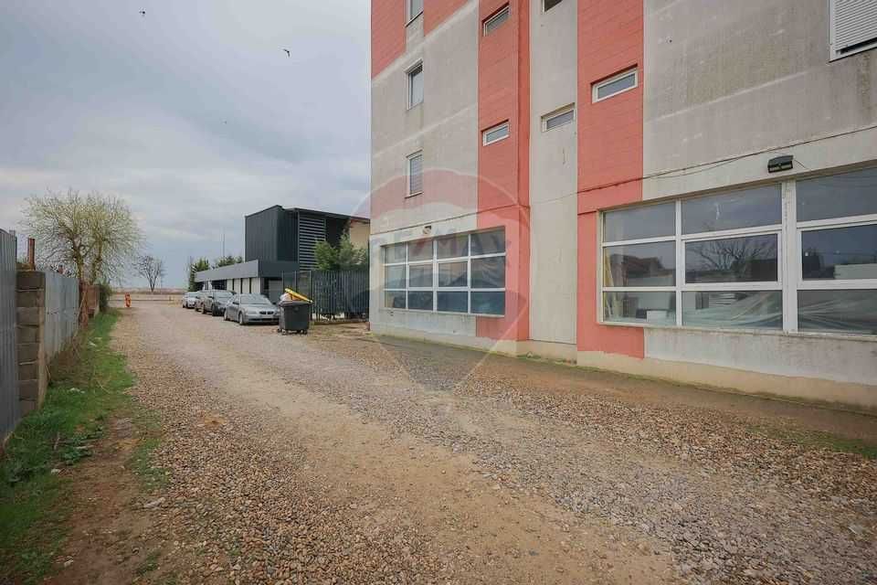 Spațiu comercial 498 mp de vânzare, str. Petru Maior, Sânmartin