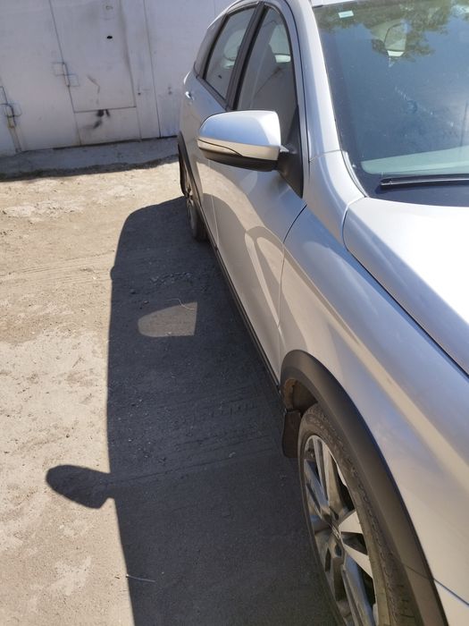 Автомобиль Лада Веста СВ Кросс