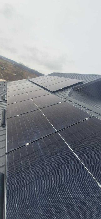 Sistem complet 8 kw hibrid Kit fotovoltaic cu acumulator 10.24 kw