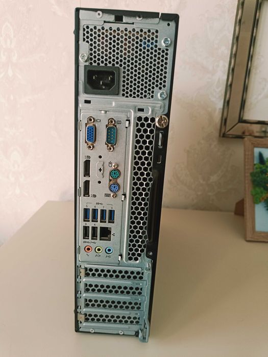 PC  Lenovo 8GB Ram  ThinkCentre M800 Компютър