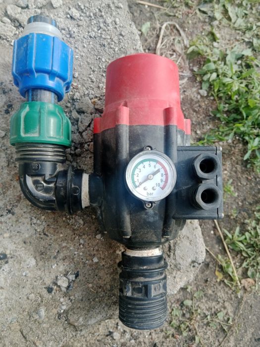 Продам пресс контроль для воды рабочий
