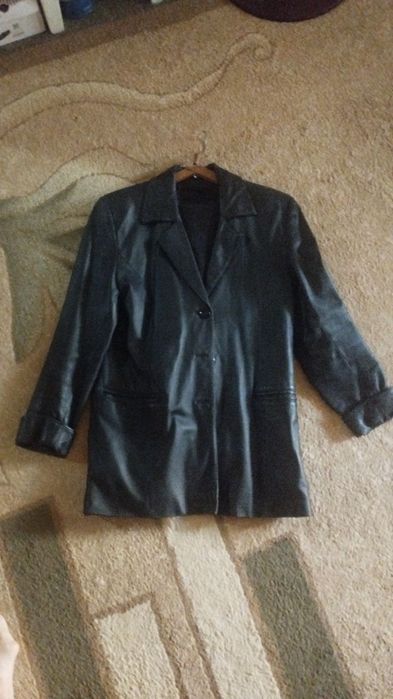 Куртка пиджак кожаная женская