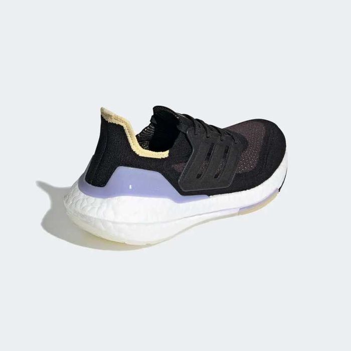 Оригинални спортни обувки  ADIDAS ULTRABOOST 21 PRIMEGREEN   EU40.5