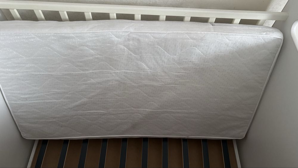 Продам детскую кроватьку, манеж