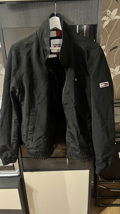 Geacă Tommy Jeans de Primavara
