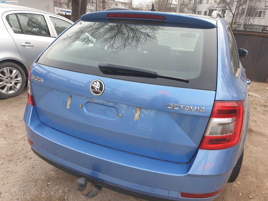 Haion Hayon Capota Portbagaj Dezechipat cu Luneta Skoda Octavia 3 Break Combi 2013 - 2020 Culoare LQ5X [K3561]
