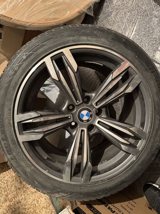 Диски на Бмв r18 с резиной