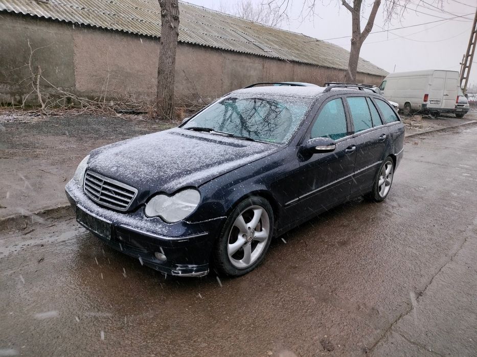 Dezmembrari  Mercedes-Benz C-CLASS (W203)  2000  > 2007 C 270 CDI (20