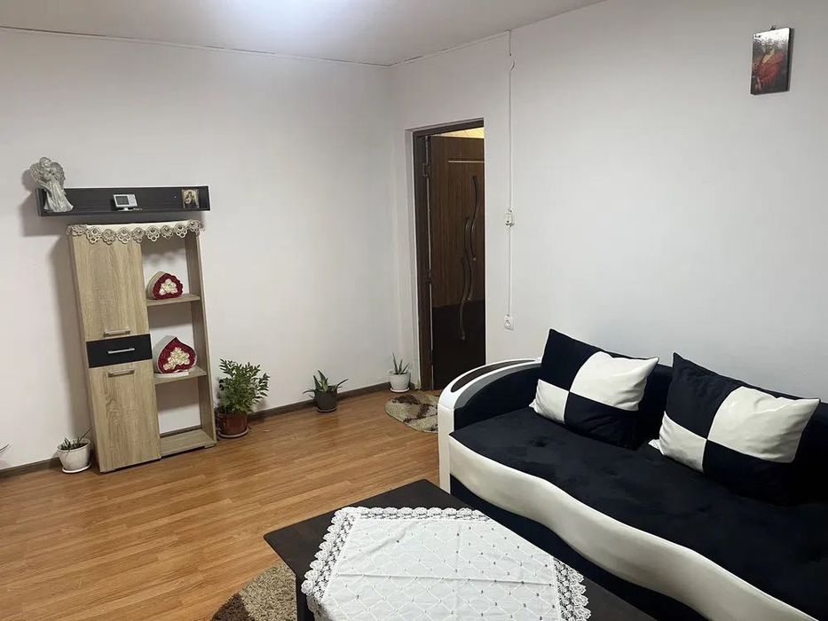 Apartament de închiriat