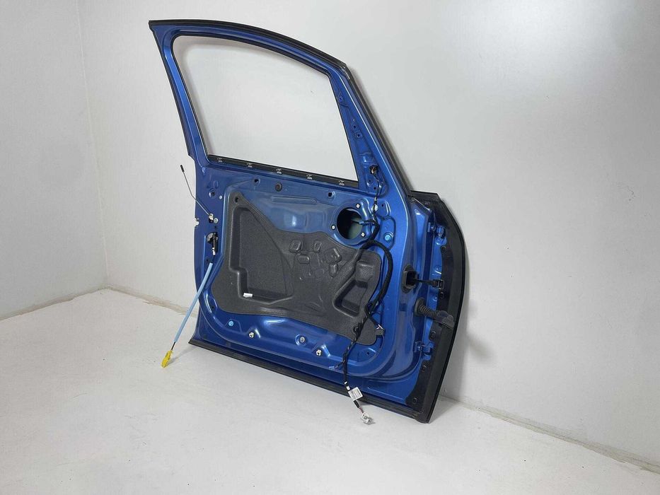 Предна лява врата за BMW 2er F46