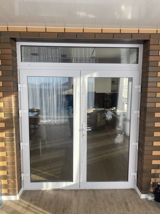 Дверь двери пластиковые