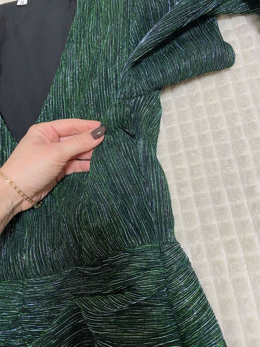 Зелена официална рокля