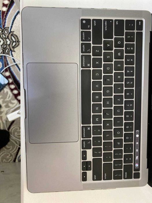MacBook Pro M2 8/256 13 Dyum