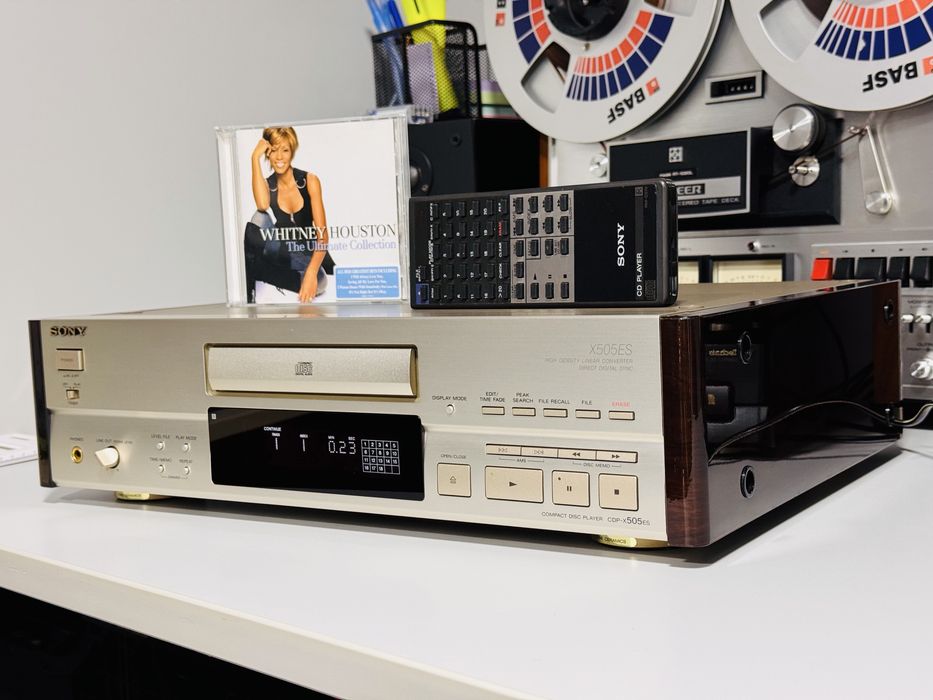 Sony CDP-X505ES – CD Player Hi-Fi ES High-End | Made in Japan | Telecomandă | Stare impecabilă,laterale LEMN,Champagne