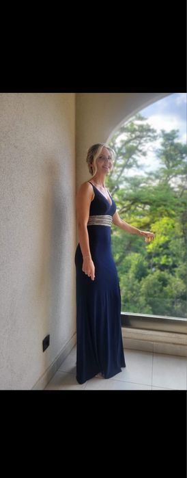 Официална рокля размер ХС-С 39 евро и други рокли