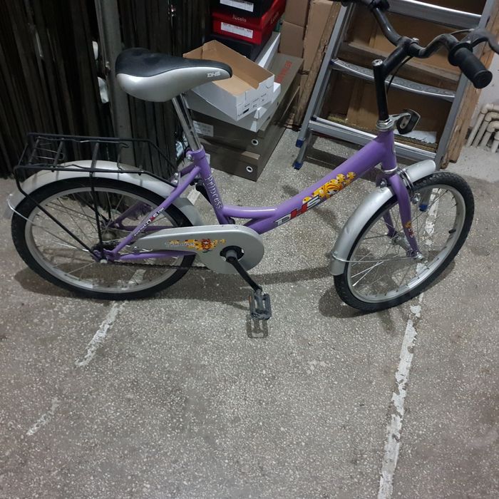 bicicletă copii folosită foarte puțin