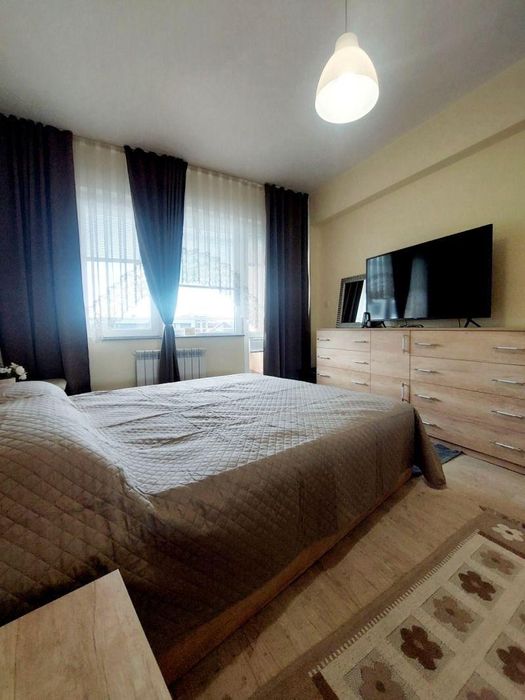 Тристаен апартамент под наем в ж.к. Витоша, 2221897