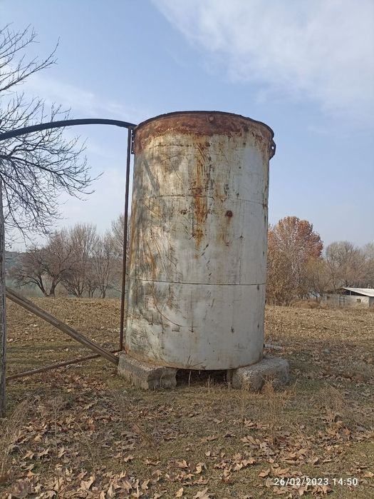 bochka sotiladi suvga ishlagan