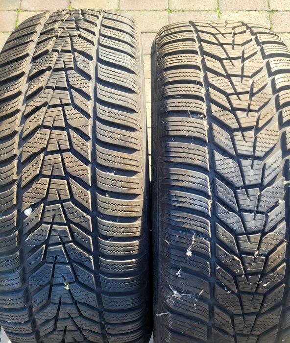 Anvelope iarnă 225/60/17 99H Hankook și Yokohama SUV