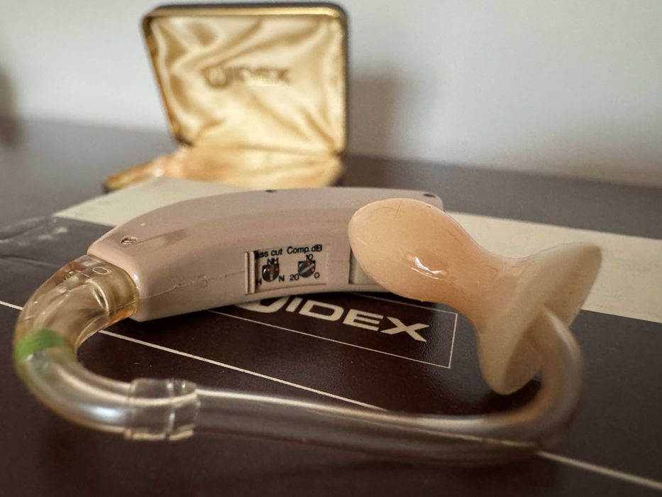 Висок клас слухов апарат Widex F6+T с 4 настройки за нивото на слуха