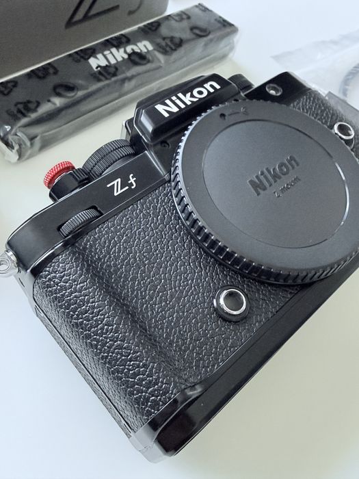 Nikon ZF | Full box