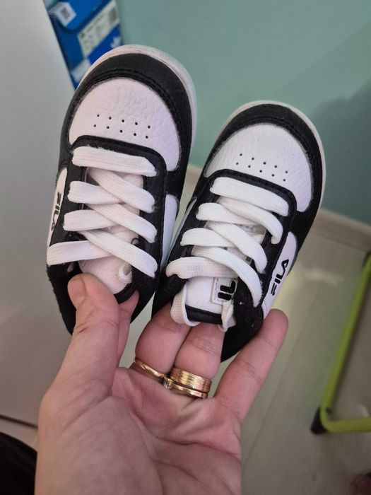 Fila unisex Marime 20