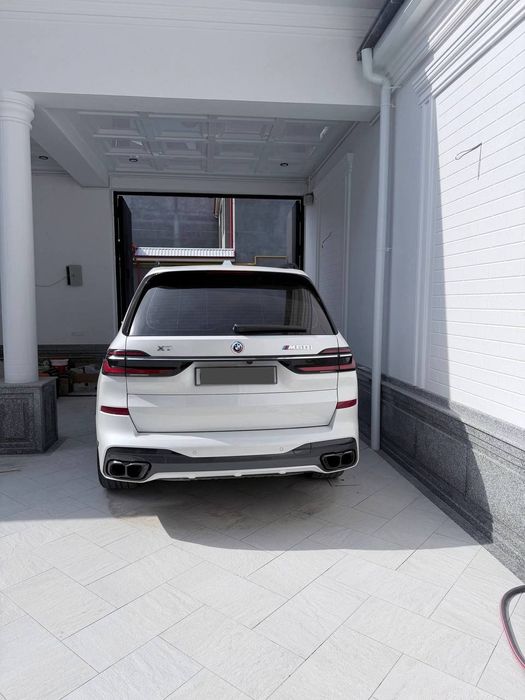 Bmw x7 m60i продается