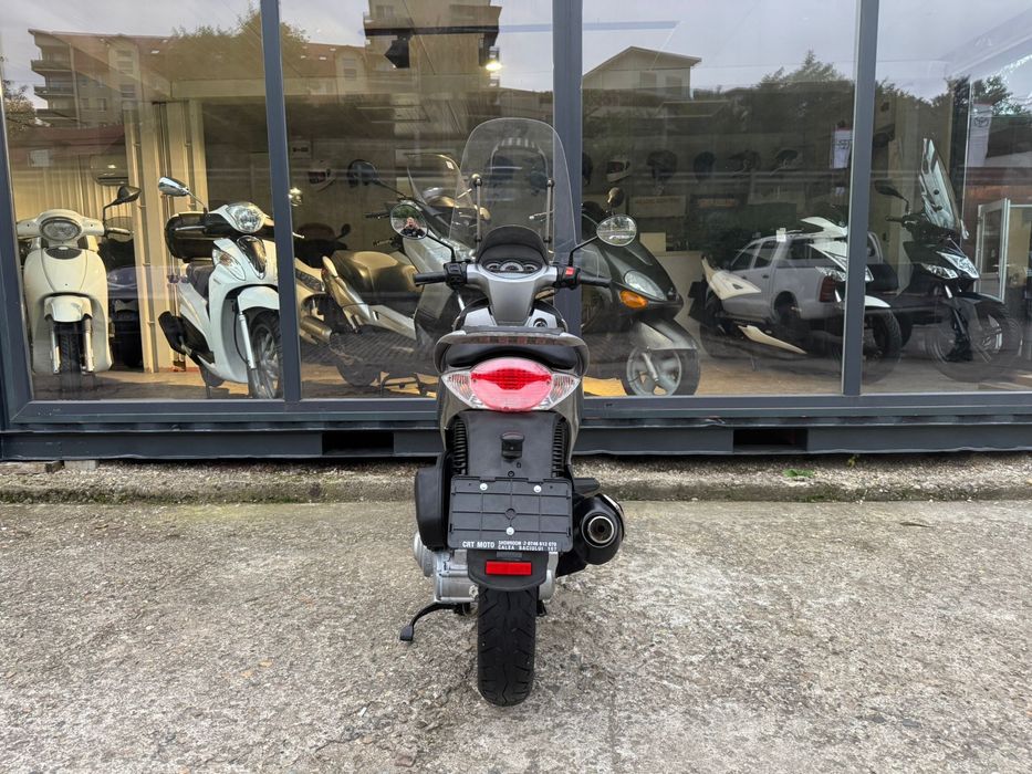 Scuter Aprilia Scarabeo 125 cc -Garantie-Transport Gratuit-