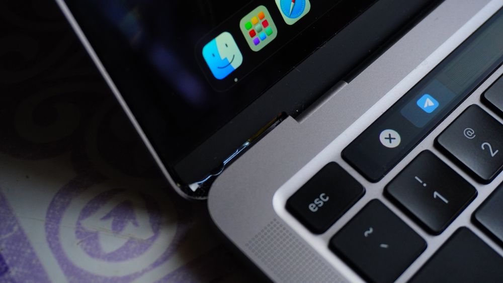 MacBook pro 13 inch 2020 core i5