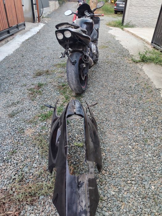 Piese Yamaha R6 2002