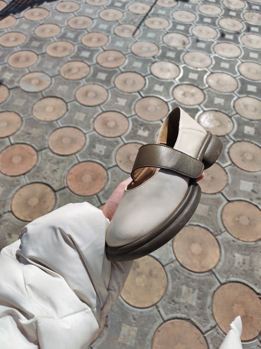 Женская обувь 37-38 размер