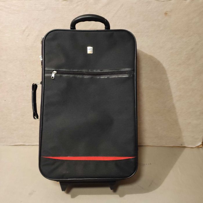 Пътнически куфар - немски  ,модел DWR с колелца и дръжка