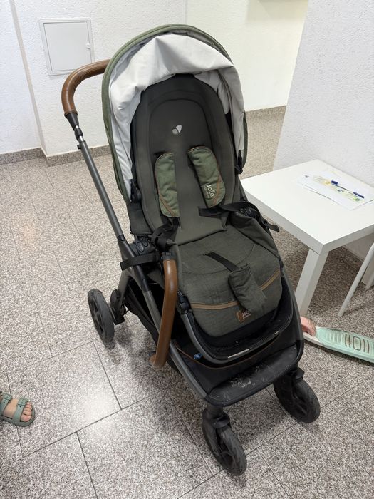 Carucior joie signature detalii in poze
