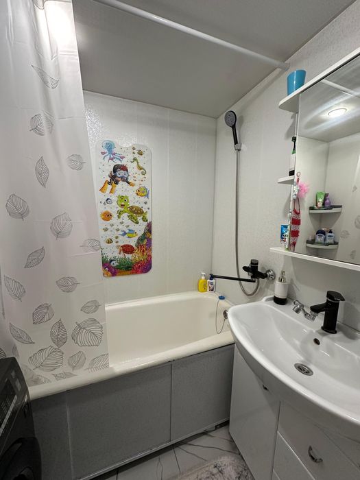 Продам трехкомнатную квартиру