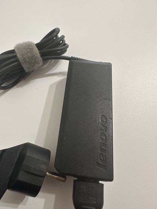 Incarcator laptop Lenovo