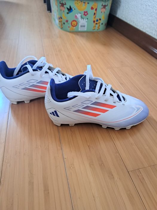 Бутонки за футбол