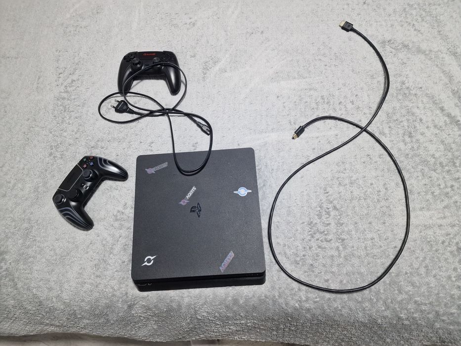Vand ps4 slim aproape nou