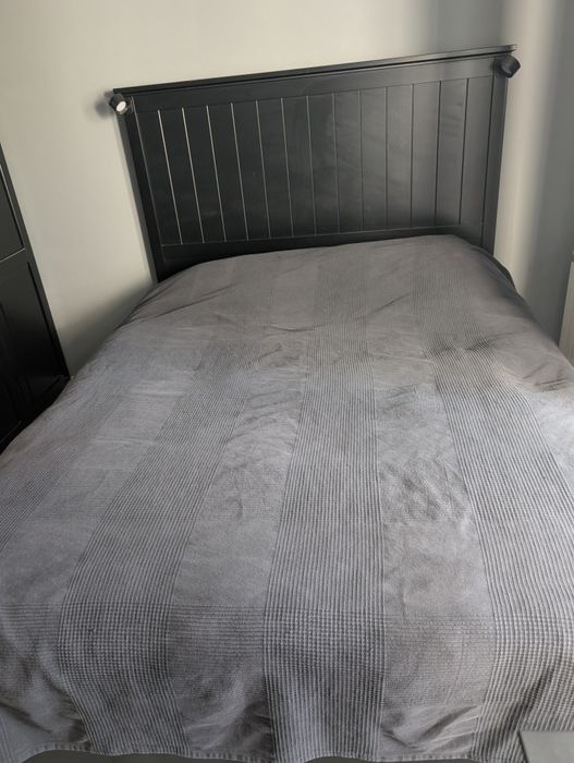 Обзавеждане за спалня ИКЕА легло с матрак и гардероб