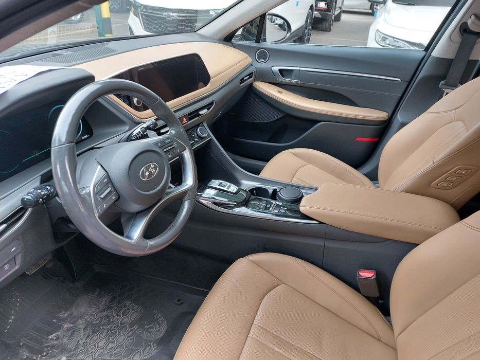 Продаю срочно саната 6. Полный фул 2.5 мотор Своя.