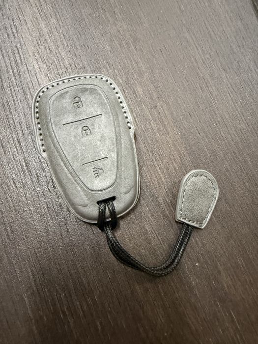 Чехол ключ на оникс шевролет
